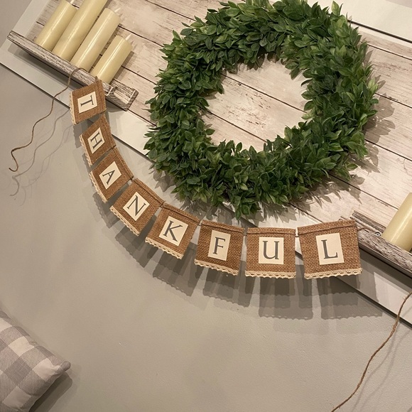 *THANKSGIVING BANNER* “thankful” - handmade burlap banner - farmhouse decor - Picture 2 of 5